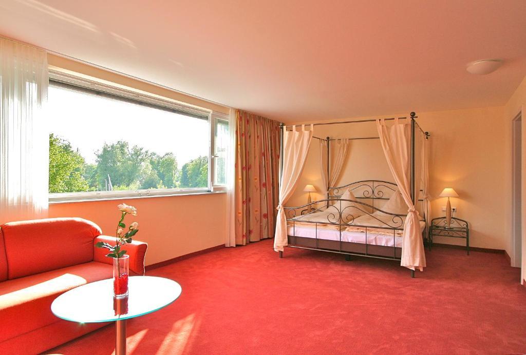 Bodenseehotel Immengarten Бодман-Лудвигсхафен Екстериор снимка